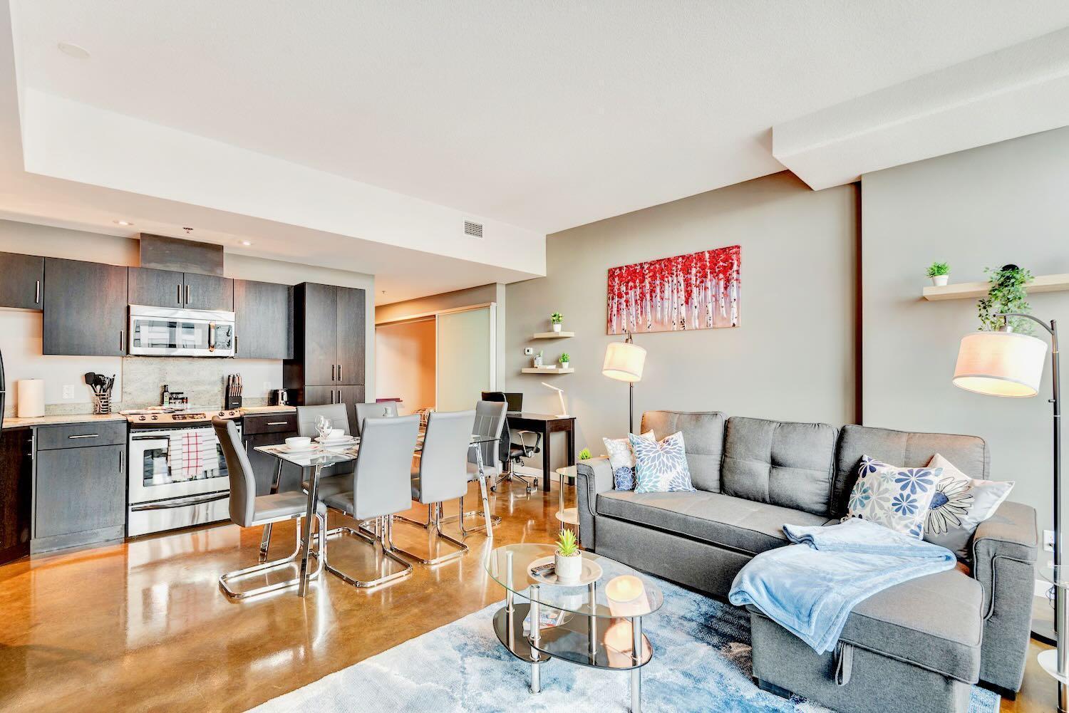 YYC Modern 2Br Condo - King Bed - Downtown City Views מראה חיצוני תמונה