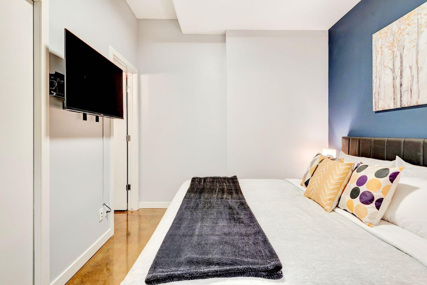 YYC Modern 2Br Condo - King Bed - Downtown City Views מראה חיצוני תמונה