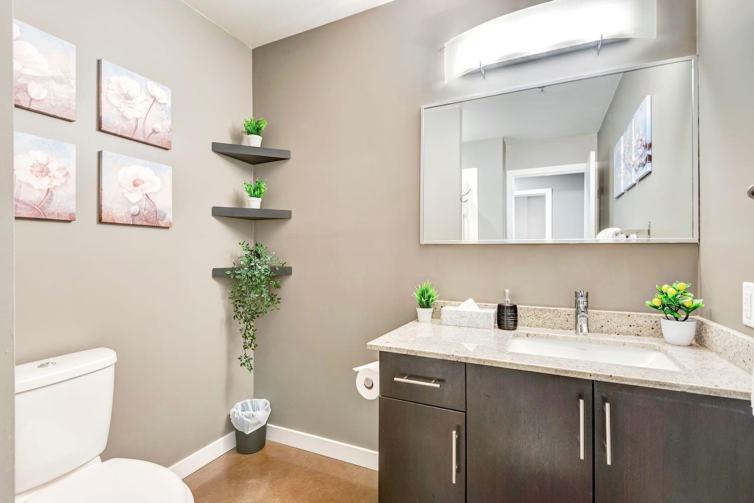 YYC Modern 2Br Condo - King Bed - Downtown City Views מראה חיצוני תמונה
